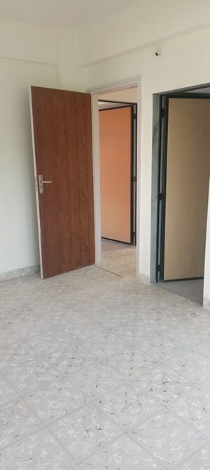 Room in 2 BHK Apartment at Vibha CHS Malad West, Malad West – for Rent