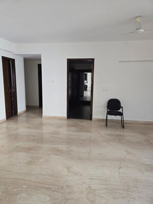 Room in 3 BHK Apartment at Accel CF, Cunningham Road – for Rent