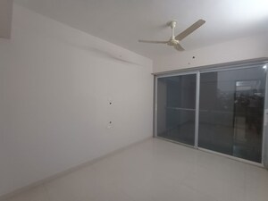 Room in 3 BHK Apartment at KT Sai Vrindavan, Kopar Khairane – for Rent