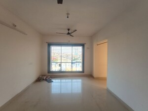 2 BHK Apartment For Sale in Miracle Heights, Kopar Khairane
