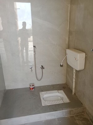 Bathroom in 1 RK Builder Floor at Sector 6 – for Rent