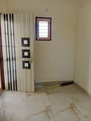 1 RK Builder Floor For Rent in Sector 6