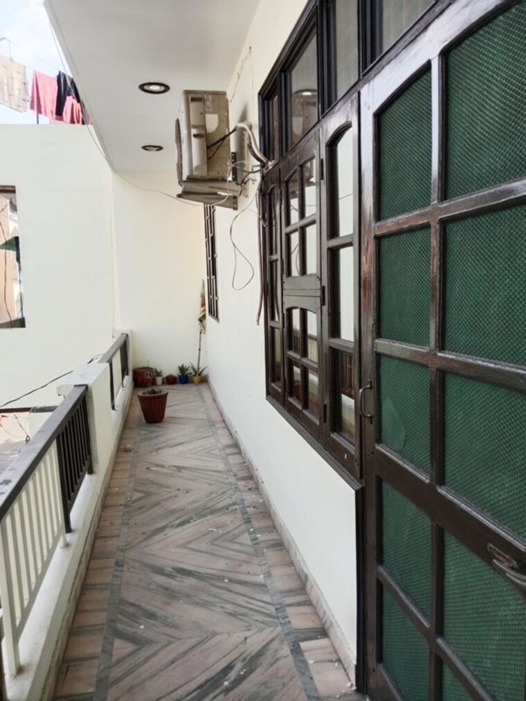 Balcony, sector 6 2 Bedroom 955 Sq.Ft. Builder Floor In Sector 6 Panipat 10182196