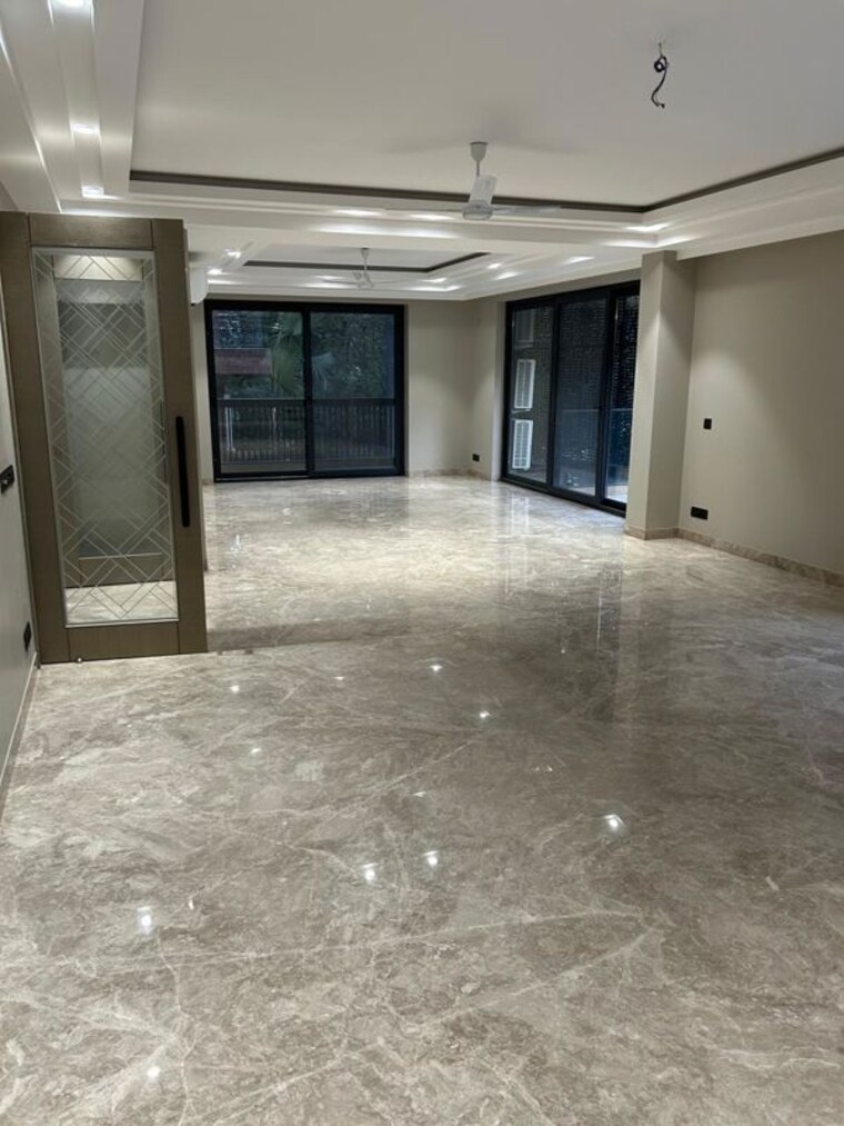 Room, basant lok 5 Bedroom 10000 Sq.Ft. Builder Floor In Basant Lok Delhi 10182228