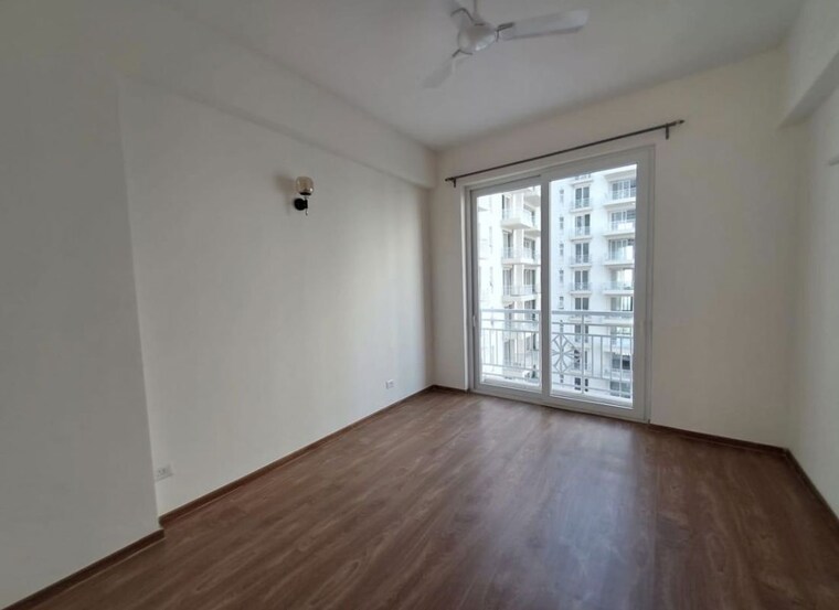 Room, vatika-sovereign-park 4 Bedroom 3300 Sq.Ft. Apartment In Sector 99 Gurgaon 10182245