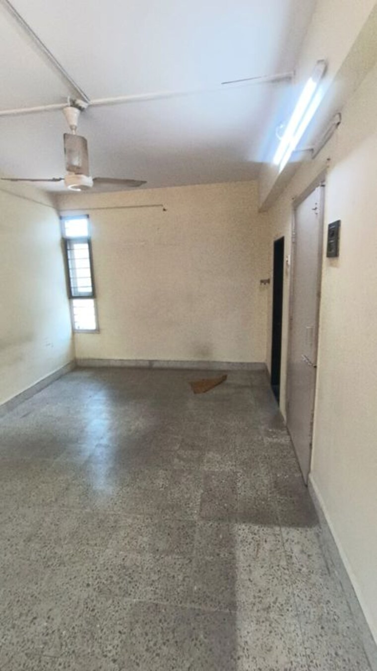 undefined, chandravadan-chs 2 Bedroom 950 Sq.Ft. Apartment In Ganeshwadi Thane 10182249