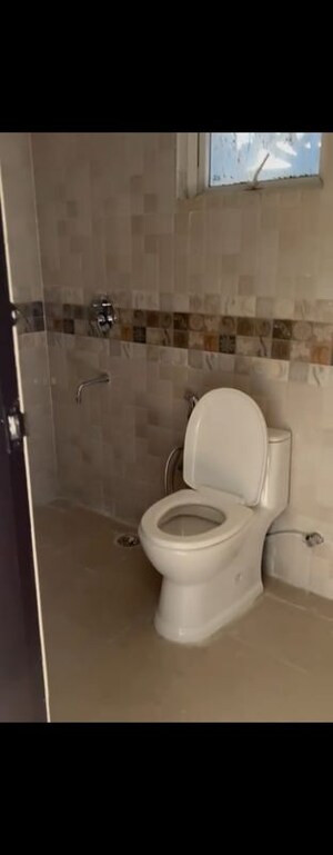 Bathroom in 2.5 BHK Builder Floor at Signature Global Park 4 and 5, Sohna Sector 36 – for Rent