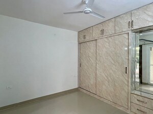 Room in 2 BHK Builder Floor at Amolik Residency, Sector 86 – for Rent