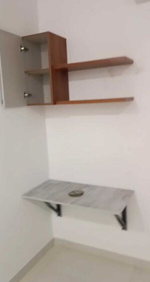 Room in 3 BHK Apartment at Aparna Zenon, Puppalaguda – for Rent