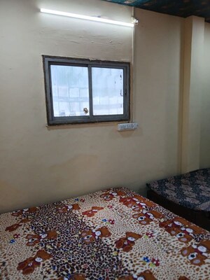 Bedroom in 1 BHK Apartment at Tolaram Building, Chembur – for Rent