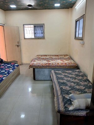 Bedroom in 1 BHK Apartment at Tolaram Building, Chembur – for Rent