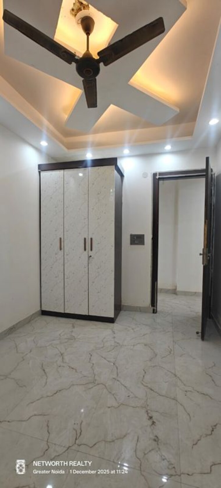 Room, sector 73 3 Bedroom 1400 Sq.Ft. Builder Floor In Sector 73 Noida 10182360