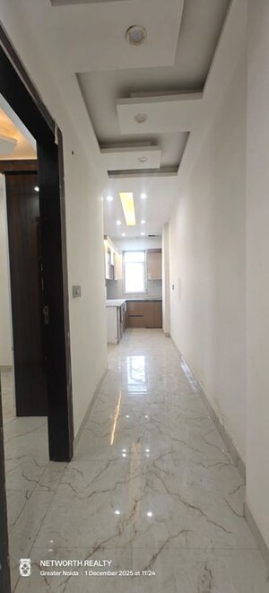 Building Lobby in 3 BHK Builder Floor at Sector 73 – for Sale