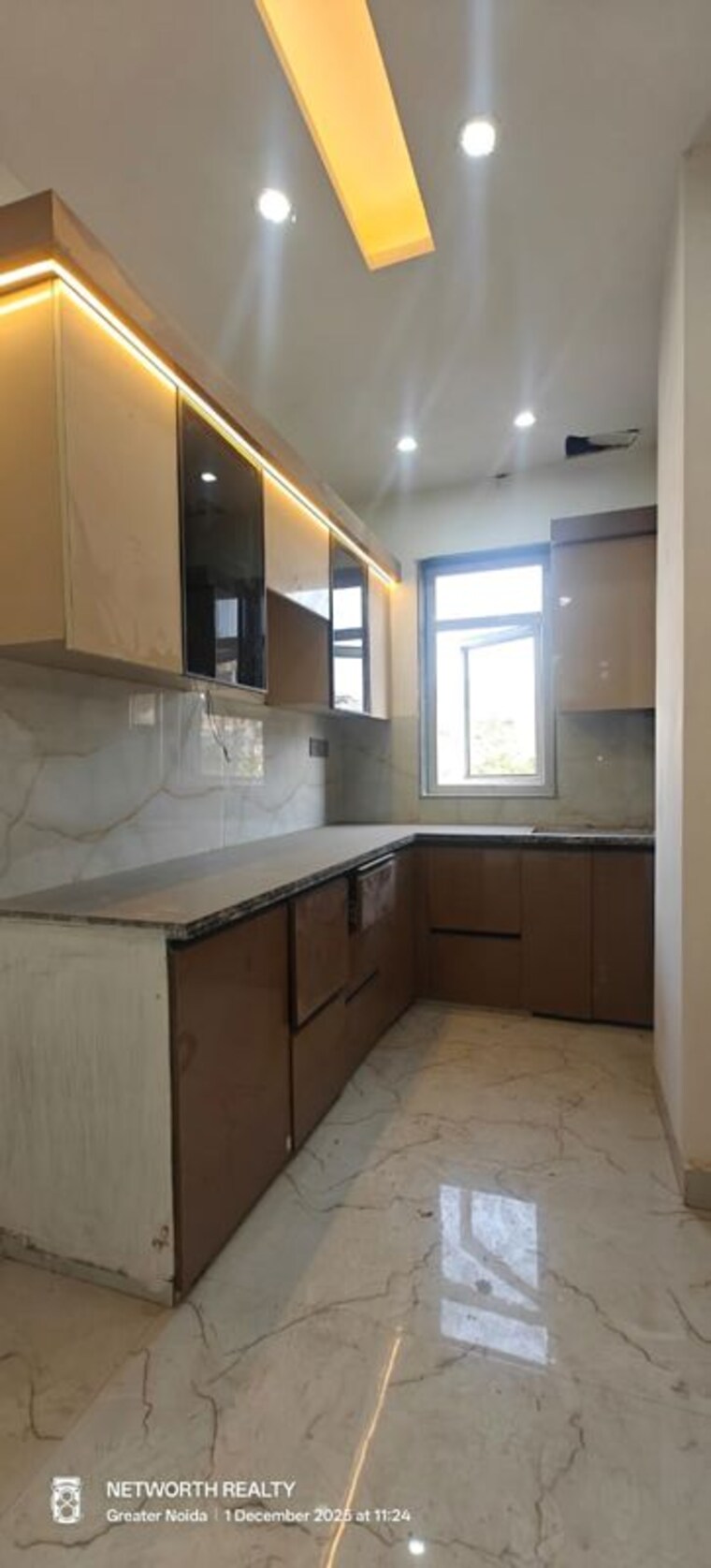 Kitchen, sector 73 3 Bedroom 1400 Sq.Ft. Builder Floor In Sector 73 Noida 10182360