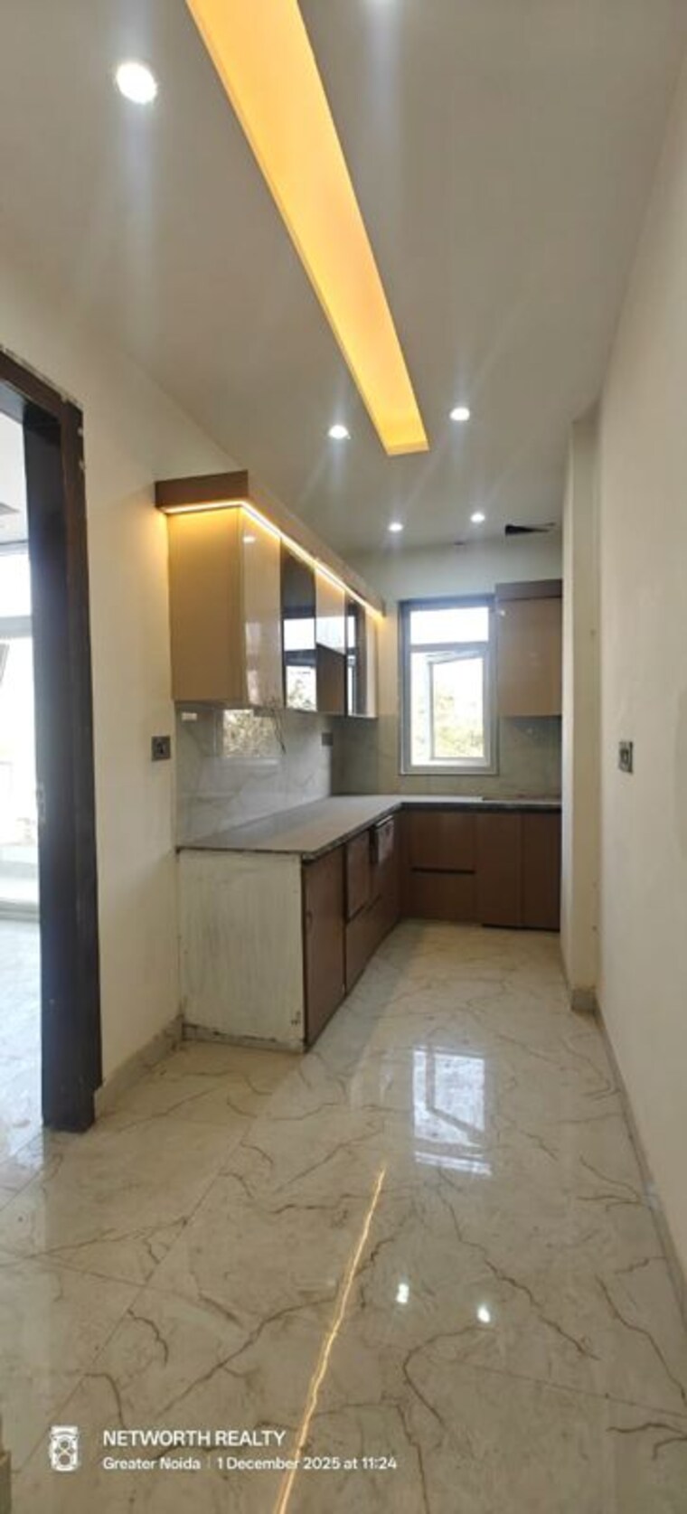 Kitchen, sector 73 3 Bedroom 1400 Sq.Ft. Builder Floor In Sector 73 Noida 10182360
