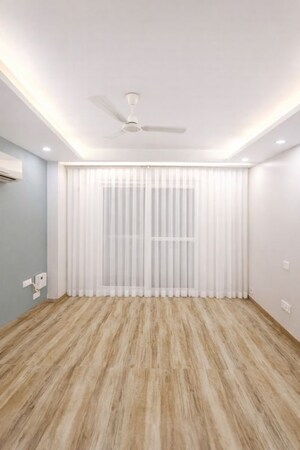 Bedroom in 4 BHK Builder Floor at Sector 46 – for Rent