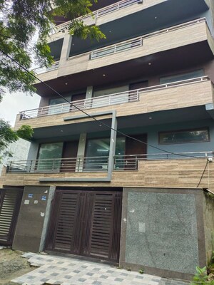 3 BHK Builder Floor – Exterior View View at TDI The Retreat, Sector 89 - for Rent
