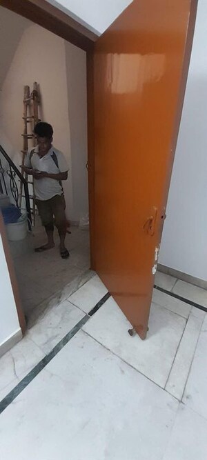 Staircase in 2 BHK Builder Floor at RWA Vasundhara Sector 4A, Vasundhara Sector 4 – for Rent