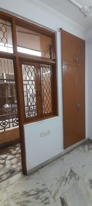 Balcony in 2 BHK Builder Floor at RWA Vasundhara Sector 4A, Vasundhara Sector 4 – for Rent