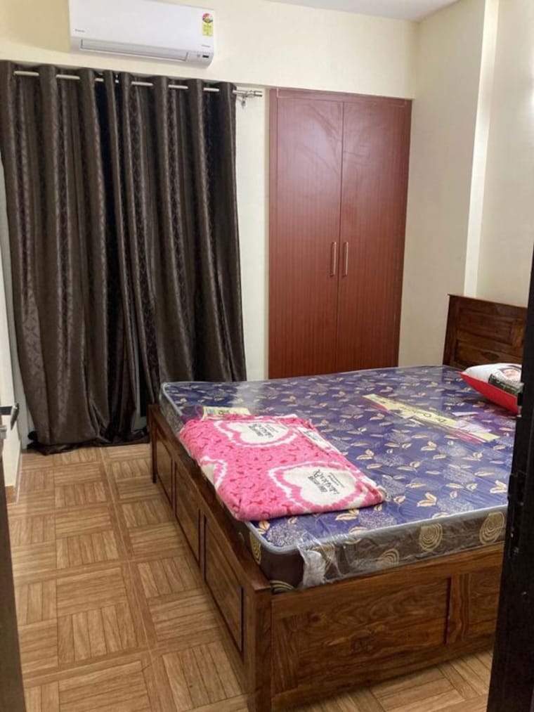 Bedroom, saya-gold-avenue 2 Bedroom 1080 Sq.Ft. Apartment In Vaibhav Khand Ghaziabad 10182421