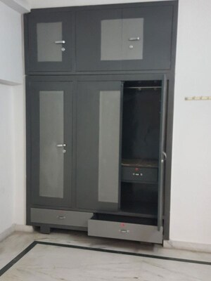 Furnished Amenities in 2 BHK Independent House at Delta Ii Greater Noida – for Rent