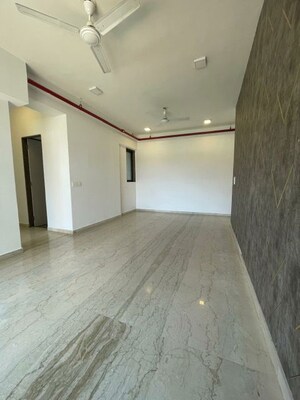Room in 3 BHK Apartment at Kanakia Silicon Valley, Powai – for Rent