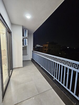 Balcony in 1 BHK Builder Floor at Sector 52 – for Rent