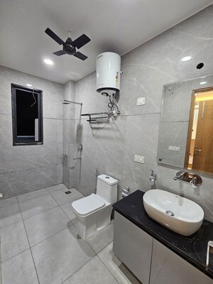 Master Bedroom in 1 BHK Builder Floor at Sector 52 – for Rent