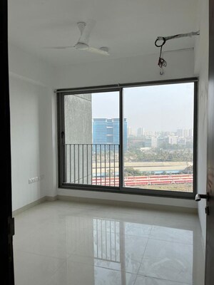 Room in 3 BHK Apartment at Sunteck City Avenue 4, Goregaon West – for Rent