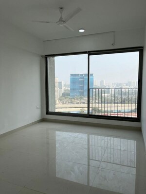 Room in 3 BHK Apartment at Sunteck City Avenue 4, Goregaon West – for Rent