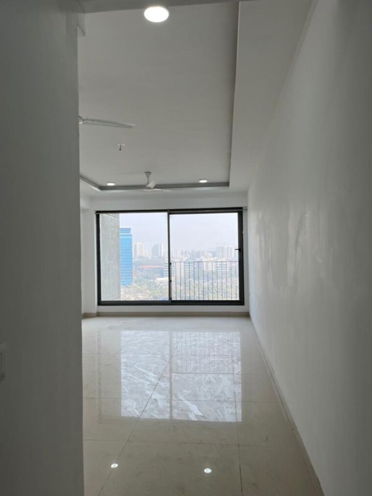 Room, sunteck-city-avenue-4 3 Bedroom 1000 Sq.Ft. Apartment In Goregaon West Mumbai 10182501