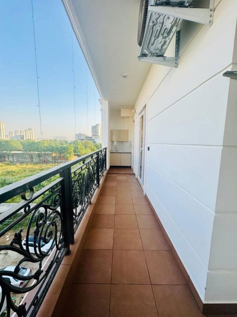 Balcony, sector 71 3 Bedroom 1250 Sq.Ft. Builder Floor In Sector 71 Gurgaon 10175449