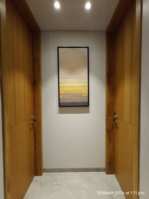 Room in 4 BHK Apartment at Adajan – for Sale