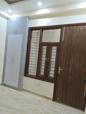 Building Lobby in 3 BHK Builder Floor at Krishna Colony – for Sale