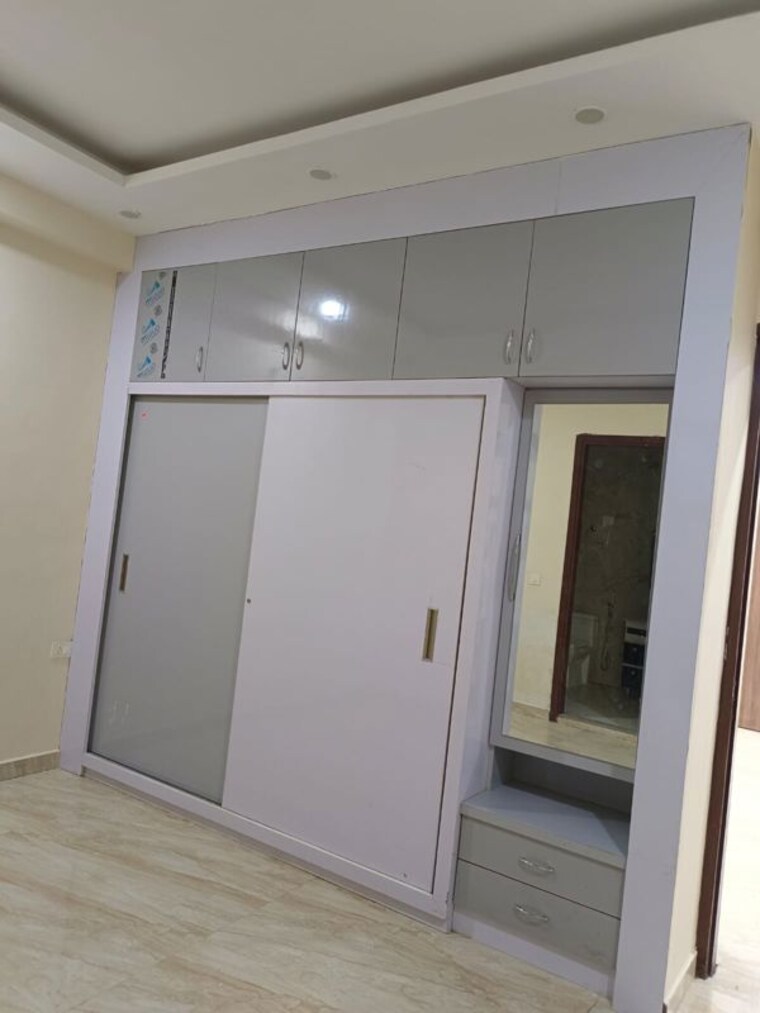 Room, krishna colony 3 Bedroom 135 Sq.Yd. Builder Floor In Krishna Colony Gurgaon 10182552