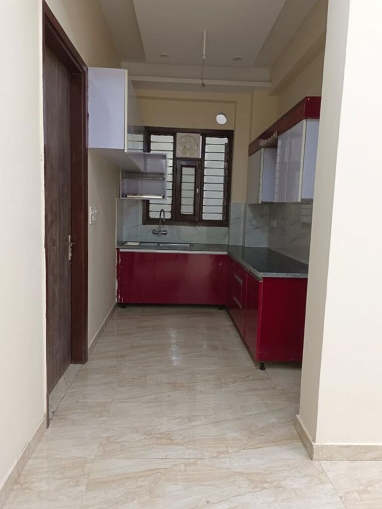 Kitchen, krishna colony 3 Bedroom 135 Sq.Yd. Builder Floor In Krishna Colony Gurgaon 10182552