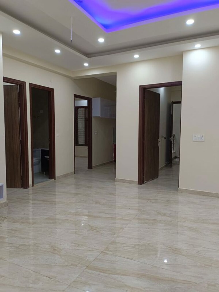 Room, krishna colony 3 Bedroom 135 Sq.Yd. Builder Floor In Krishna Colony Gurgaon 10182552