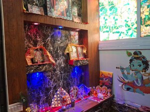 Furnished Amenities in 2 BHK Apartment at Landcraft Golflink Villas, Pandav Nagar – for Rent