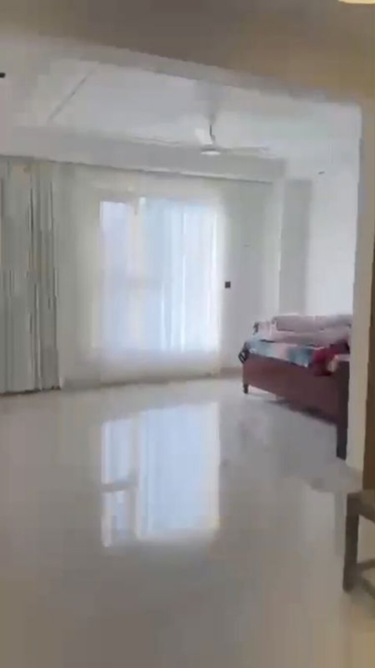 Bathroom, bptp-parkland-pride 3 Bedroom 250 Sq.Yd. Builder Floor In Sector 77 Faridabad 10182558