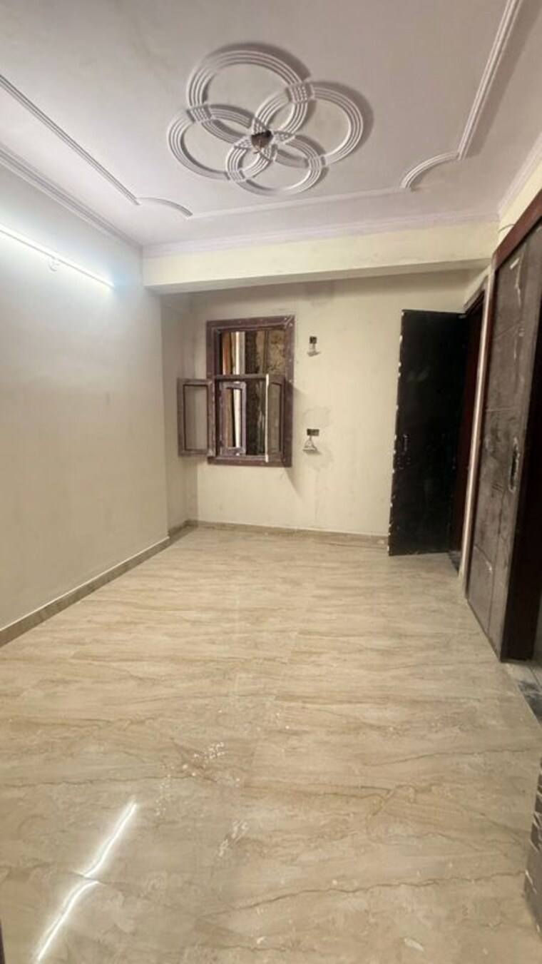 Room, rajpur khurd extension 2 Bedroom 800 Sq.Ft. Builder Floor In Rajpur Khurd Extension Delhi 10182561