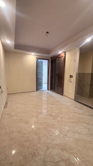 Room in 2 BHK Builder Floor at Rajpur Khurd Extension – for Rent