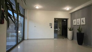 Room in 2 BHK Apartment at Shiv Shivam Apartment, Andheri West – for Rent