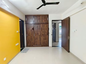 Room in 4 BHK Apartment at Mont Vert Belair, Bhugaon – for Rent