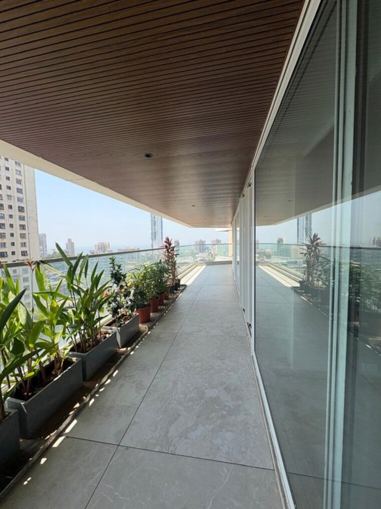 Balcony, worli naka 3 Bedroom 3600 Sq.Ft. Apartment In Worli Naka Mumbai 10182602