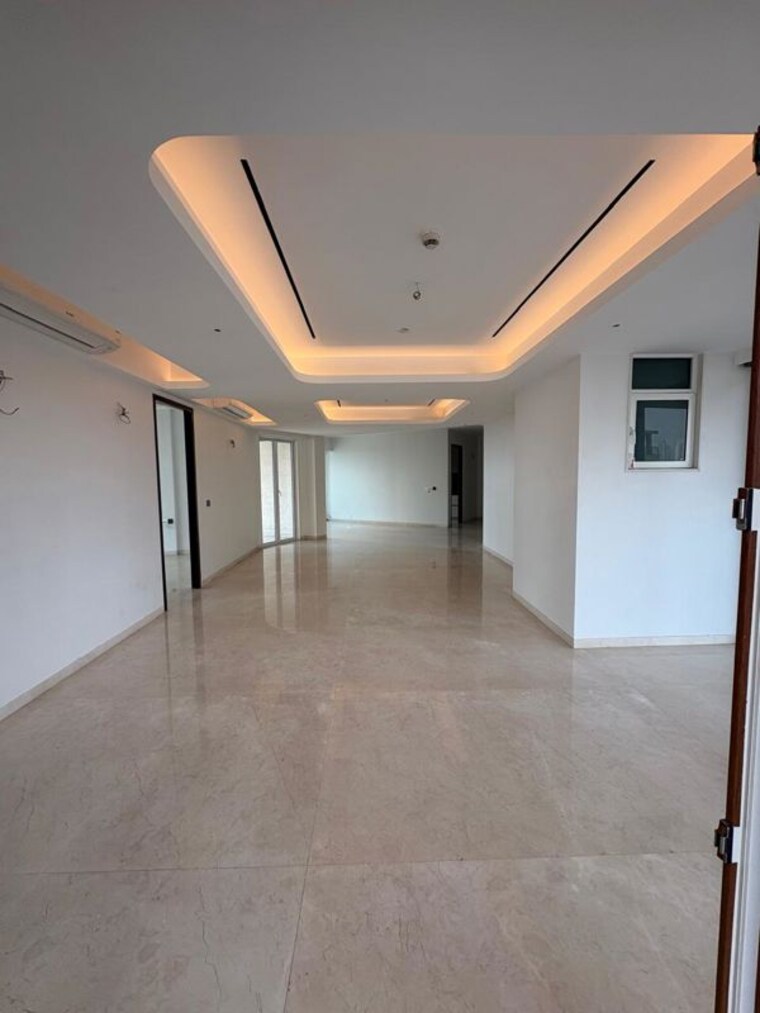Room, worli naka 3 Bedroom 3600 Sq.Ft. Apartment In Worli Naka Mumbai 10182602