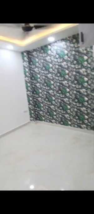 Room in 2 BHK Builder Floor at Dwarka Mor – for Sale