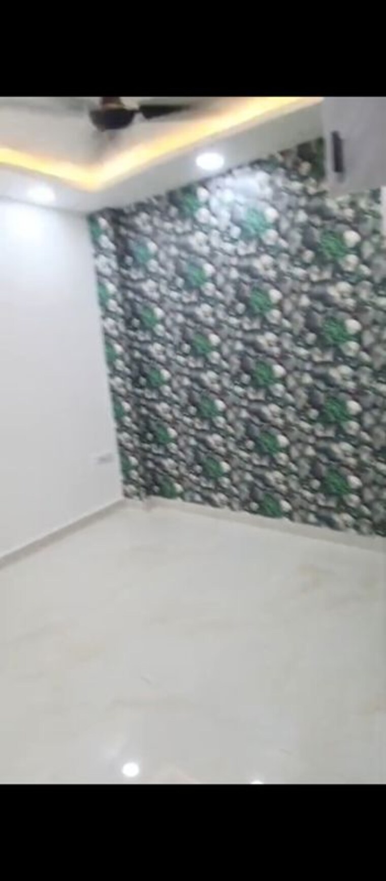Room, dwarka mor 2 Bedroom 60 Sq.Yd. Builder Floor In Dwarka Mor Delhi 10182603