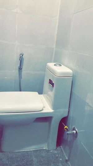 Bathroom in 1 RK Builder Floor at Sector 38 – for Rent