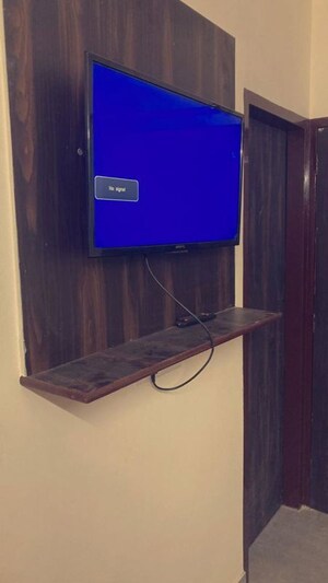 Room in 1 RK Builder Floor at Sector 38 – for Rent