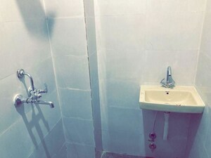 Master Bedroom in 1 RK Builder Floor at Sector 38 – for Rent